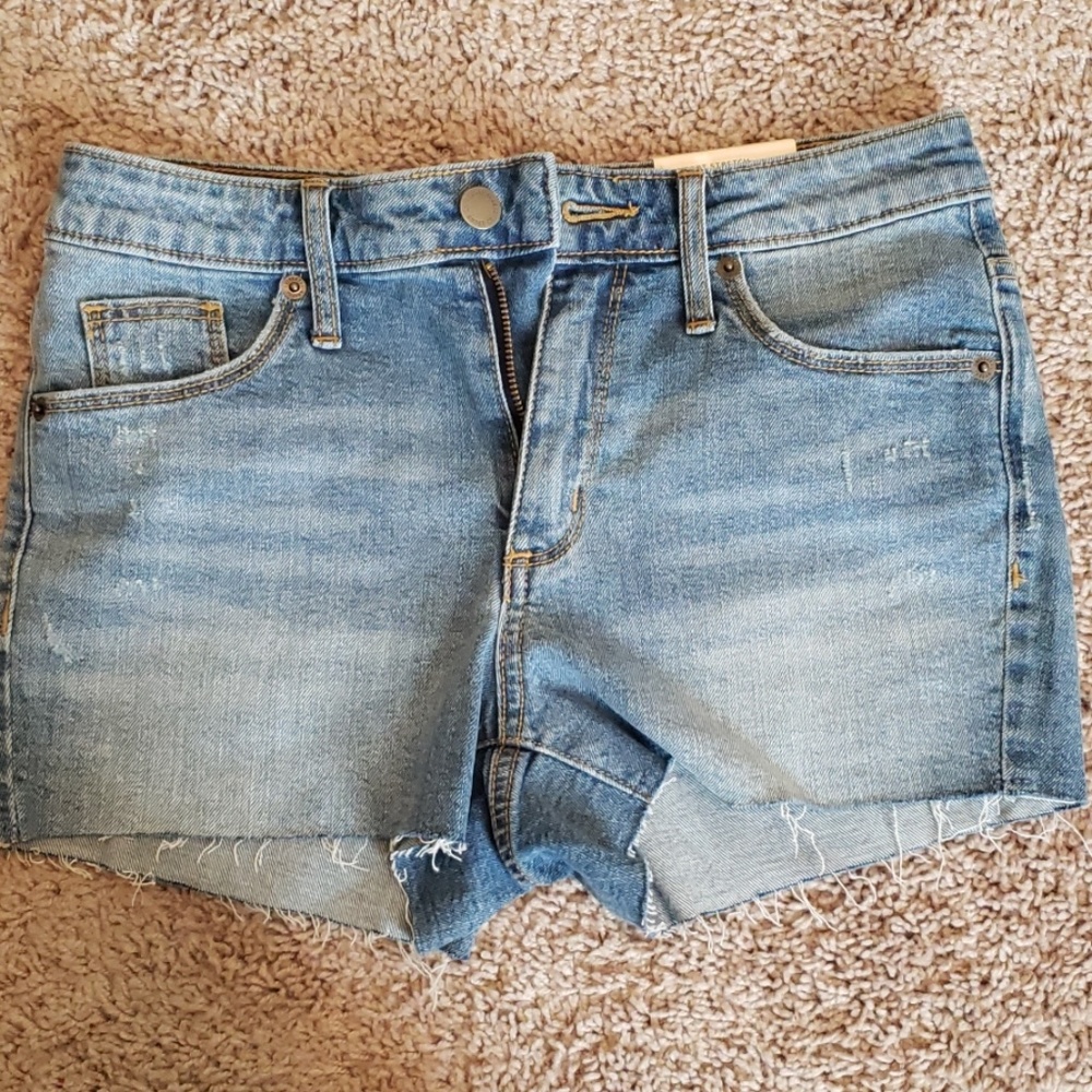 Universal thread short